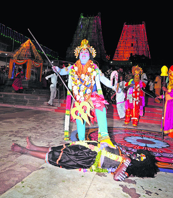 జ్యోతిర్లింగ క్షేత్రమైన శ్రీశైలంలో మహాశివరాత్రి బ్రహ్మో2