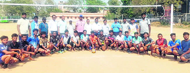 ఉమ్మడి జిల్లా వాలీబాల్‌ జట్ల ఎంపిక1