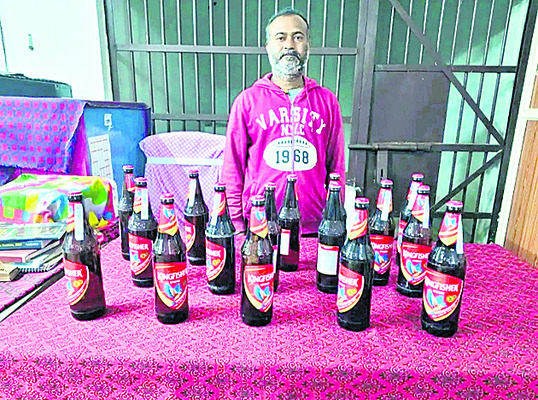 కోర్టు ముందు హాజరైన మావో నేత ఆజాద్‌ 4