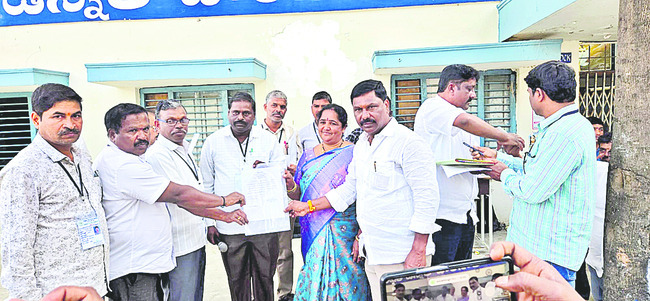 కాంగ్రెస్‌ మ్యాజిక్‌!1