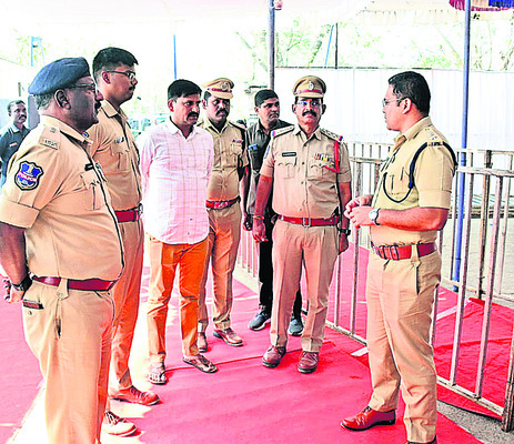 కమలం పైచేయి2