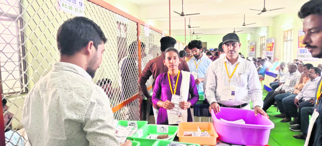 అధికారం వైపే!2