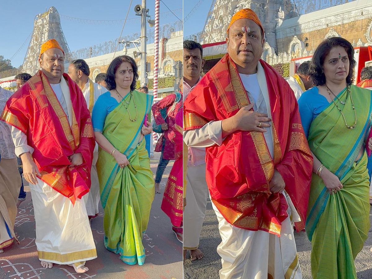 Actor Naresh And Pavitra Lokesh Visits Tirumala Temple Photos1