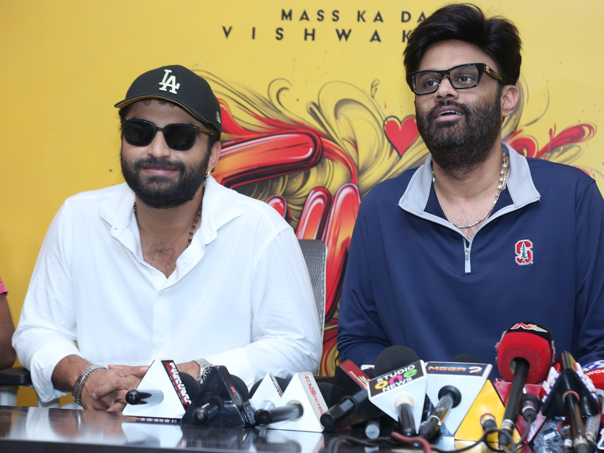 విశ్వక్‌సేన్‌ 'ఫంకీ' సక్సెస్‌ మీట్‌ (ఫోటోలు) | Vishwak Sen And Kayadu ...