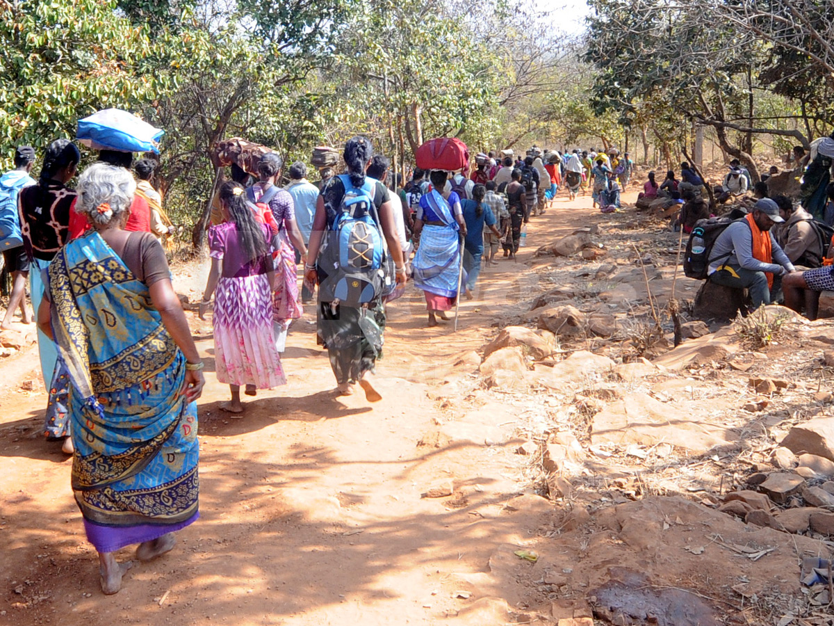 Huge Shiva Devotees Walking To Srisailam Photos35