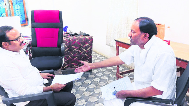 పీఠంపై ఉత్కంఠ1