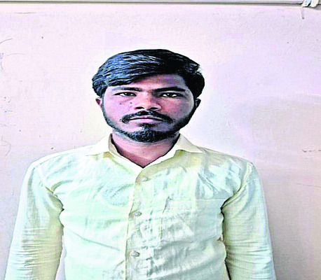 మొసలికి వ్యక్తి బలి?  3