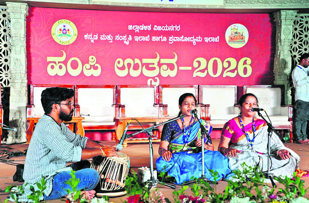 కనువిందుగా సాంస్కృతిక కార్యక్రమాలు1