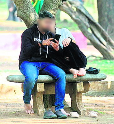 ప్రేమికుల సందడి 4