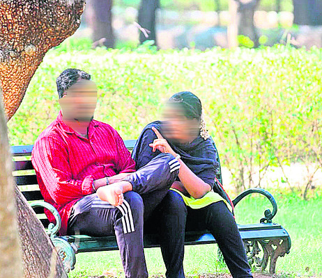 ప్రేమికుల సందడి 2