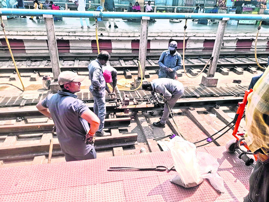 ఎదుర్కోలు మహోత్సవం
1