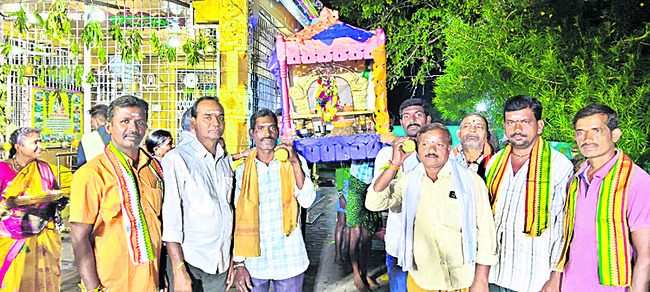 ఎదుర్కోలు మహోత్సవం
1