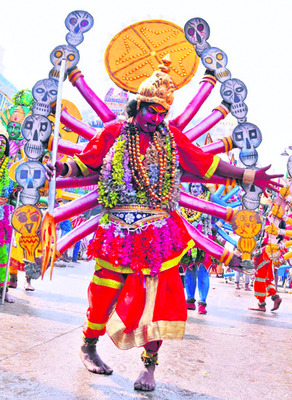 ఆదిశేషునిపై ఆదిమధ్యాంతరహితుడు1