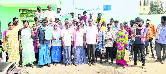 బుక్‌ చేసేలోగా నోస్టాక్‌!1