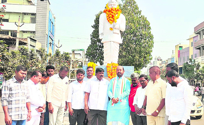 హంగ్‌ ఆర్భాటాలు1
