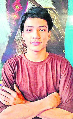 ప్రేక్షకులు ఆదరిస్తేనే.. 4