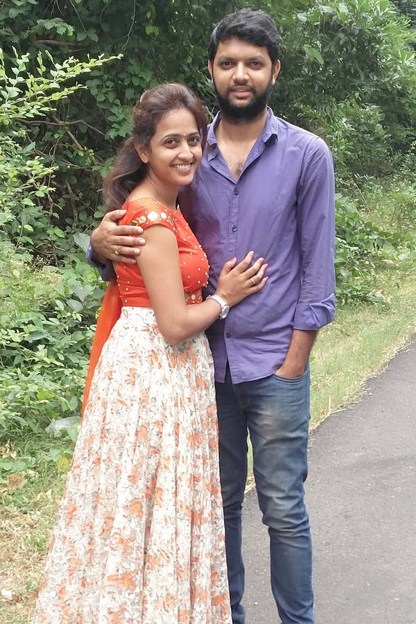 Anchor lasya wedding Anniversary Photos4
