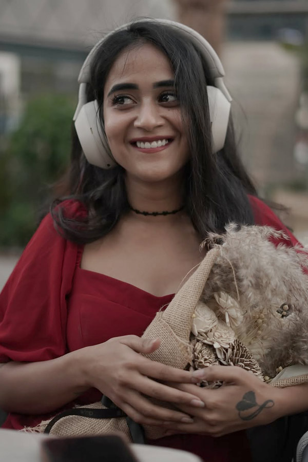 Celebrities Celebrated Valentines Day 2026 Photos20