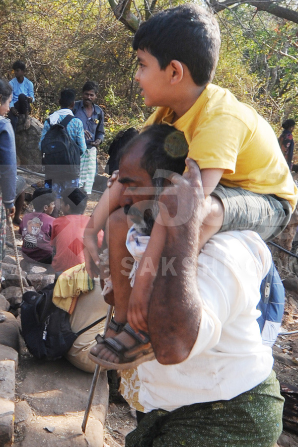 Devotees Throng Srisailam on Maha Shivaratri Photos15