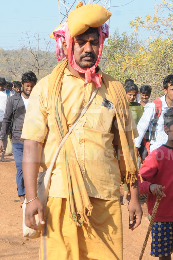 Devotees Throng Srisailam on Maha Shivaratri Photos23