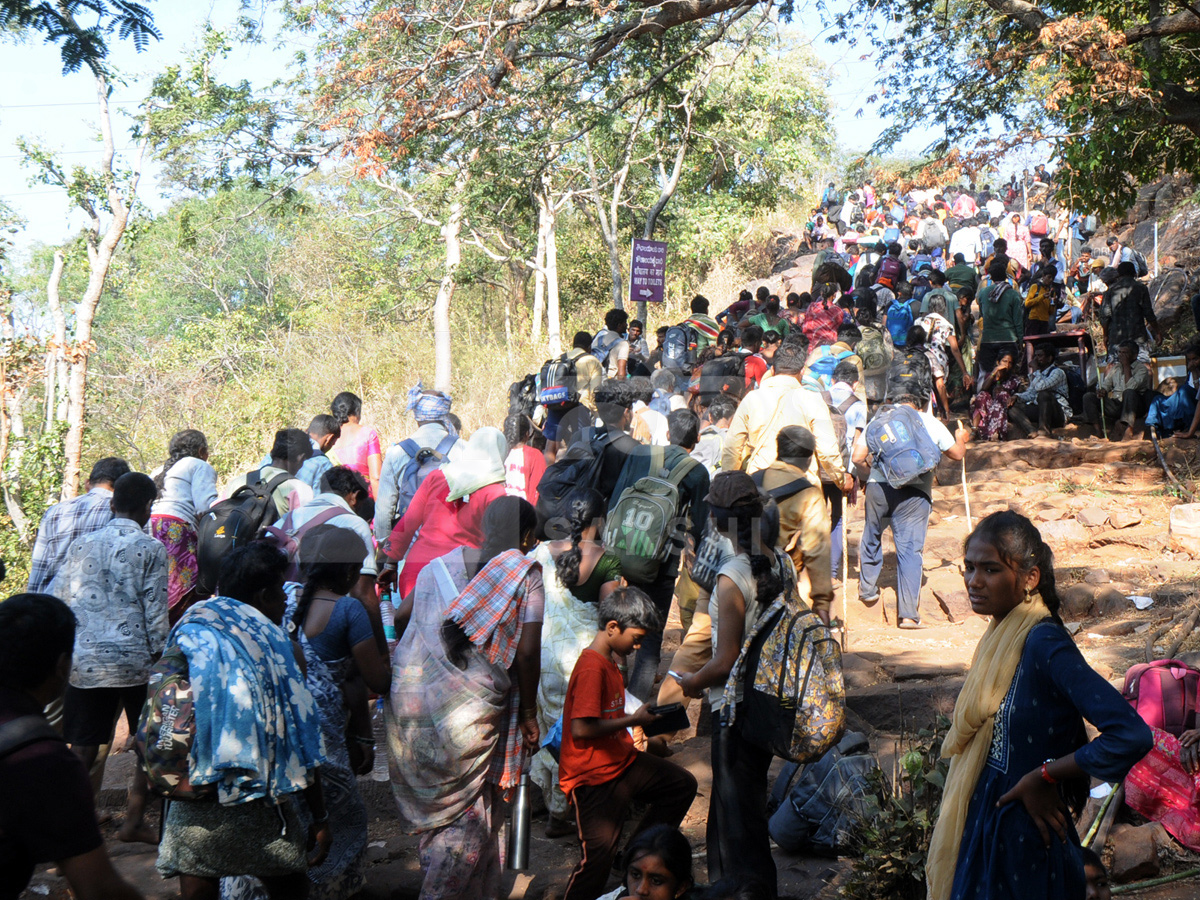 Devotees Throng Srisailam on Maha Shivaratri Photos8