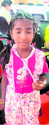 గర్భగుడికి తాళం 1