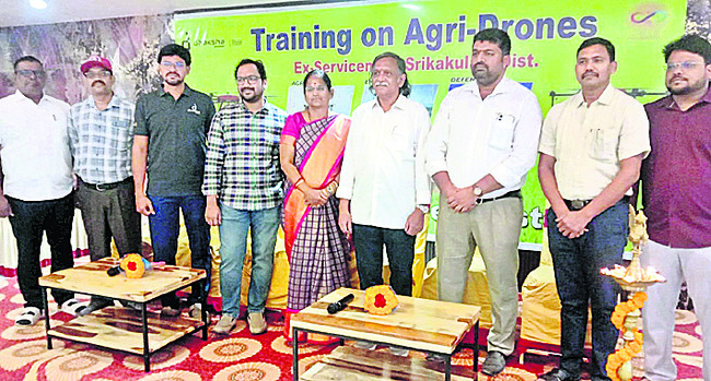 కుక్కల దాడిలో జింకపిల్ల మృతి 2