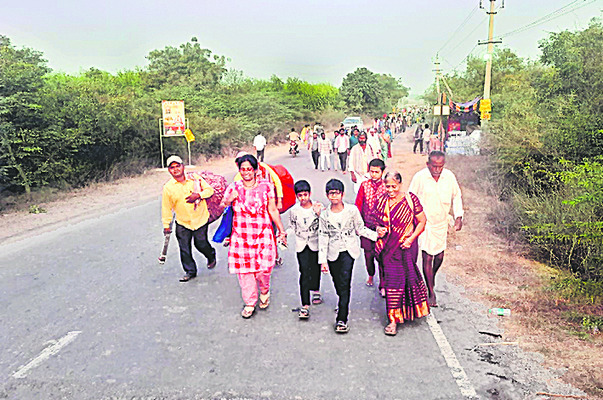 భక్తులకు లేదు తోవ 1