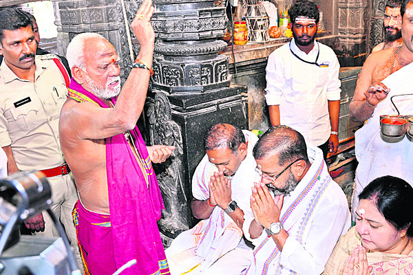 వేయిస్తంభాల ఆలయంలో శివరాత్రి వేడుకలు5