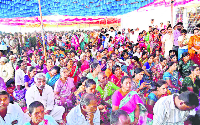 కన్నులపండువగా కల్యాణం1