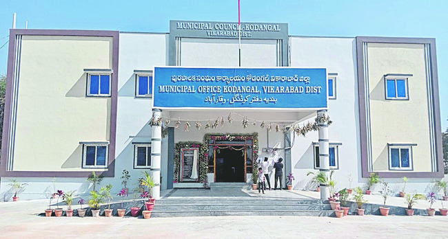 కొడంగల్‌ సింహాసనంపై నందారం?1