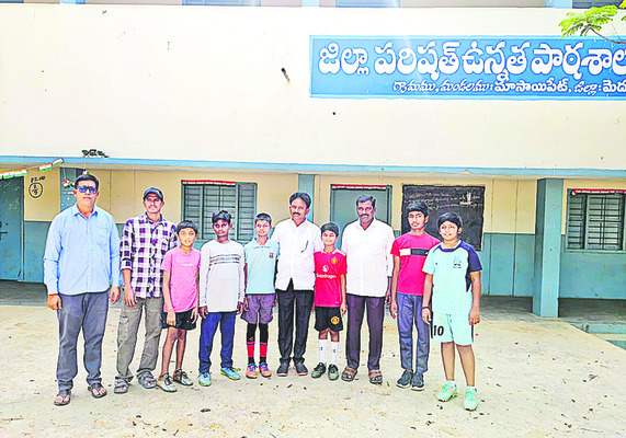 రగ్బీ పోటీలకు 8 మంది ఎంపిక 1