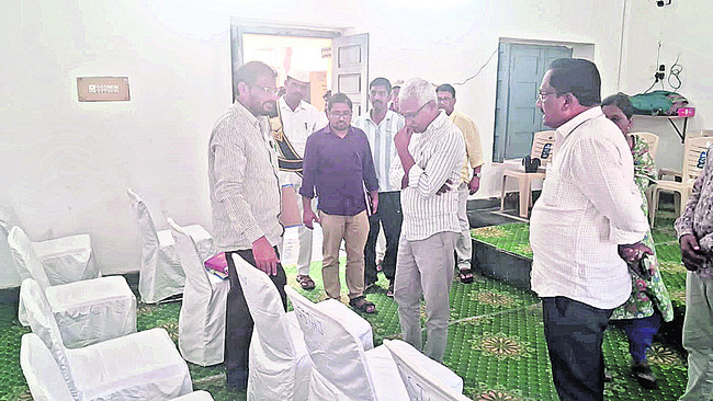 కొలువుదీరేది నేడే..1