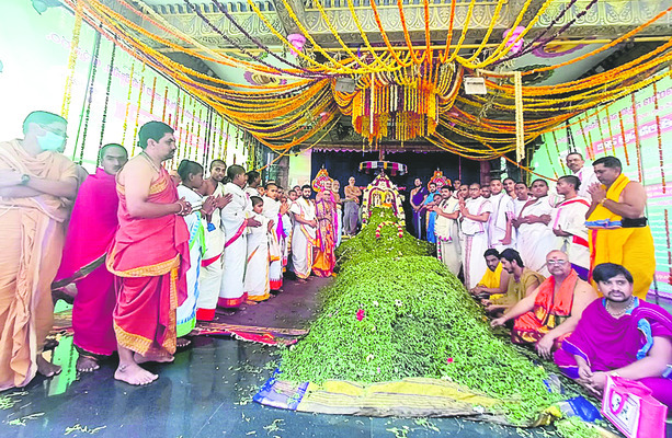 సత్యదేవుడు.. భక్తవరదుడు1