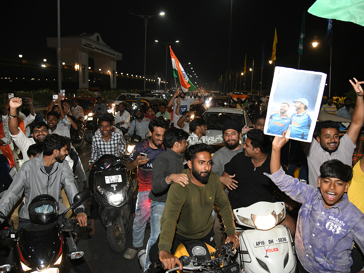 Cricket fans celebrate Indias victory over Pakistan at hyderabad15