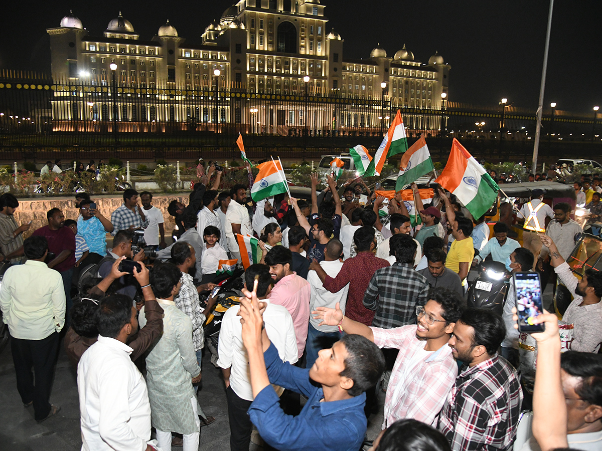 Cricket fans celebrate Indias victory over Pakistan at hyderabad21