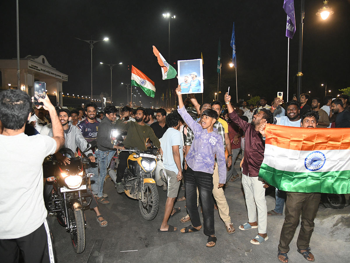 Cricket fans celebrate Indias victory over Pakistan at hyderabad24