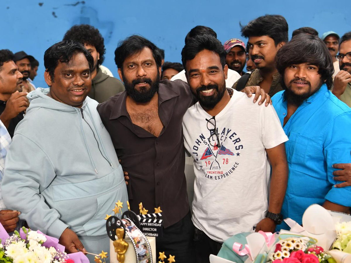 Director Buchi Babu Sana Birthday Celebrations in Peddi Movie Set7
