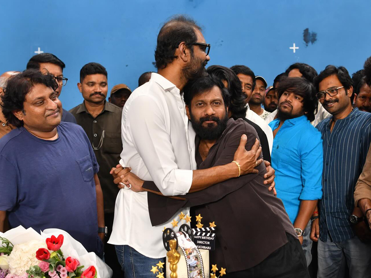Director Buchi Babu Sana Birthday Celebrations in Peddi Movie Set8