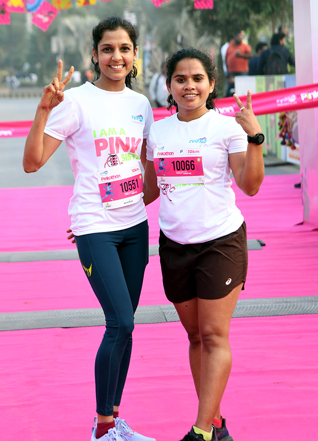 Women Pinkathon Run in full swing on Necklace Road19