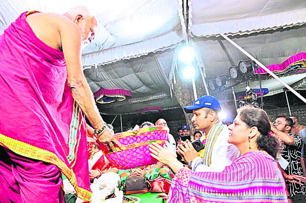 వేయిస్తంభాల ఆలయంలో శివరాత్రి వేడుకలు4