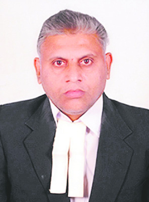 కోనసీమ రైలుకు చంద్ర గ్రహణం1