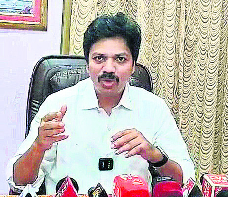 బొత్సను విమర్శించే స్థాయి ఆర్పీకి లేదు 1