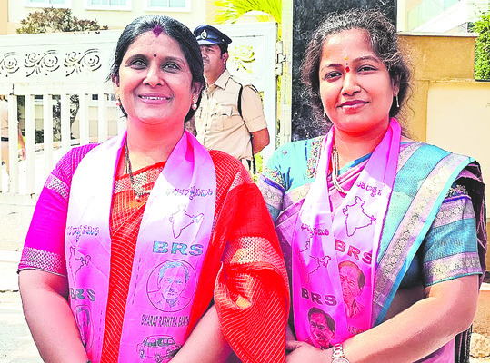 తూప్రాన్‌ చైర్‌పర్సన్‌గా రజనీ 1