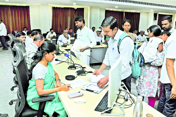 చైర్మన్‌ పదవి కోసం బీఆర్‌ఎస్‌ కుట్ర1