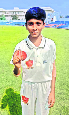 నెల్లూరు, కర్నూలు జట్ల విజయం
2