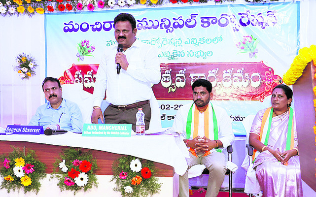 ● డిప్యూటీ మేయర్‌గా సల్ల రమ్య ● కాంగ్రెస్‌ పార్టీకి భార1