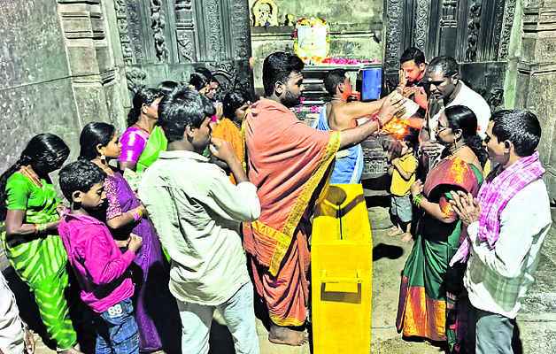 రామప్పలో కొనసాగిన శివరాత్రి ఉత్సవాలు1