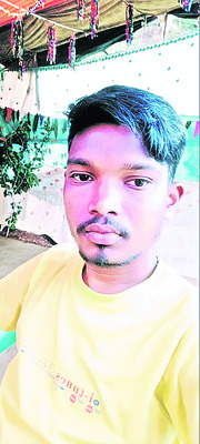 పంట పొలంలో యువకుని మృతదేహం లభ్యం 2