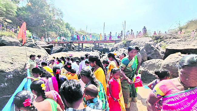 మత్స్యగుండం.. భక్త జనసంద్రం1